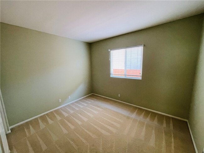 Building Photo - 30962 Crystalaire Dr