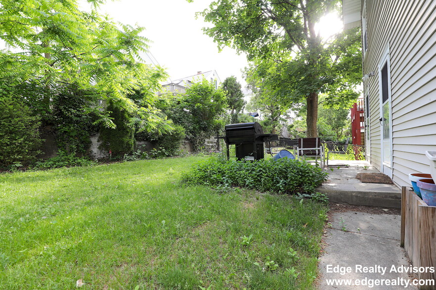 Building Photo - 118 Nonantum St