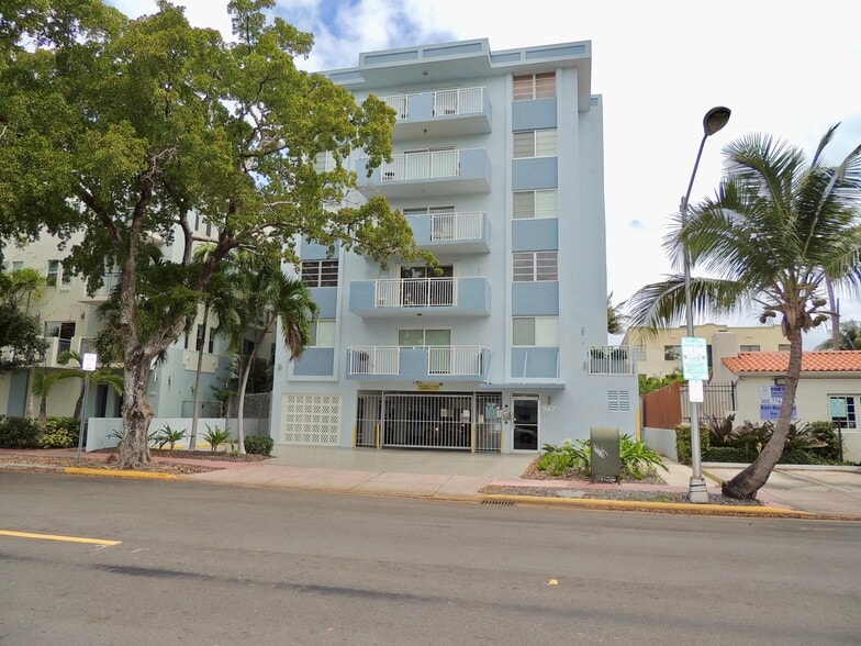 Building Photo - 947 Lenox Ave