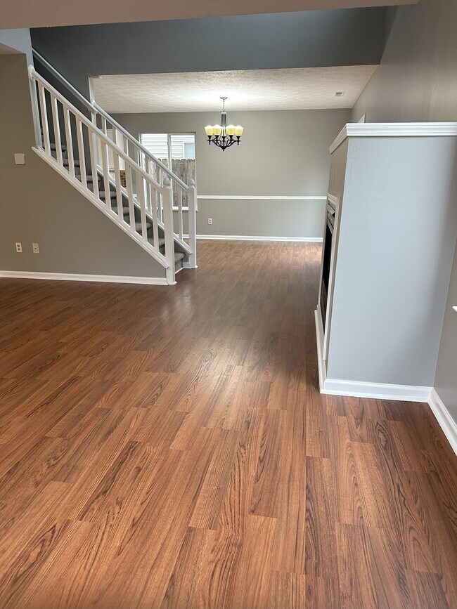 Building Photo - 4910 Clarkson Dr