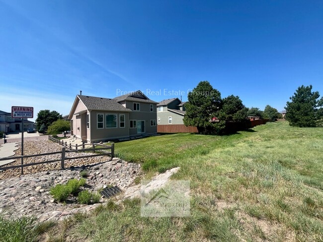 Building Photo - 7670 Manston Dr