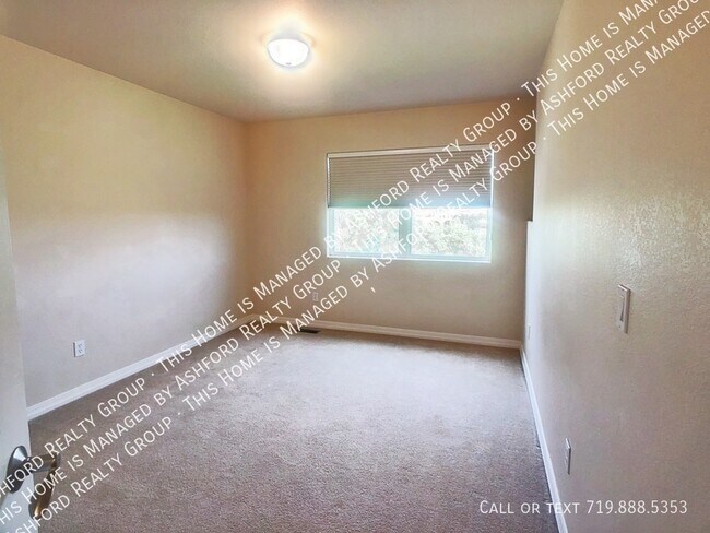 Building Photo - 9931 Red Sage Dr