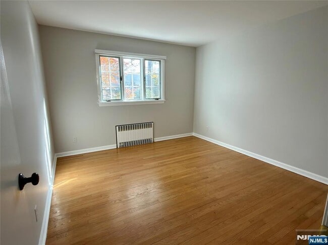 Building Photo - 50 Concord St