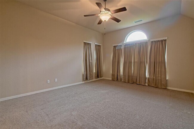 Building Photo - 2700 Madelena Ct