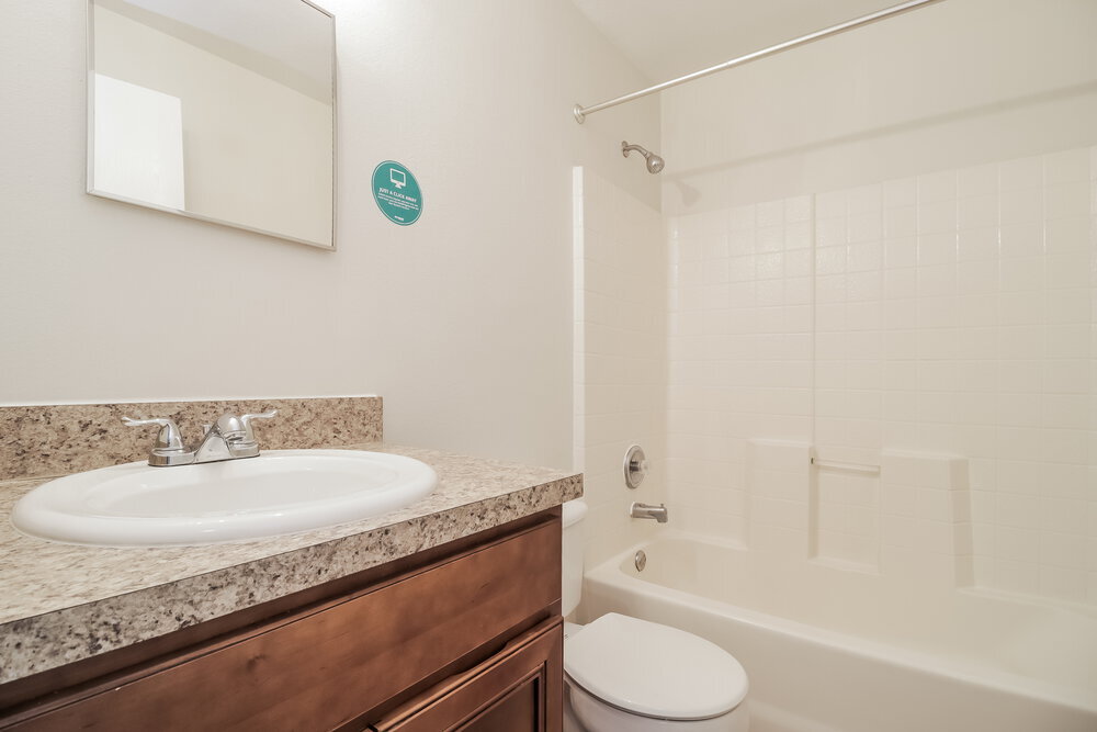 Building Photo - 3137 Holland Dr