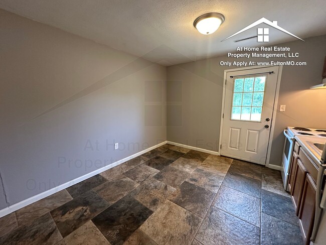 Building Photo - 107 Spruce Dr