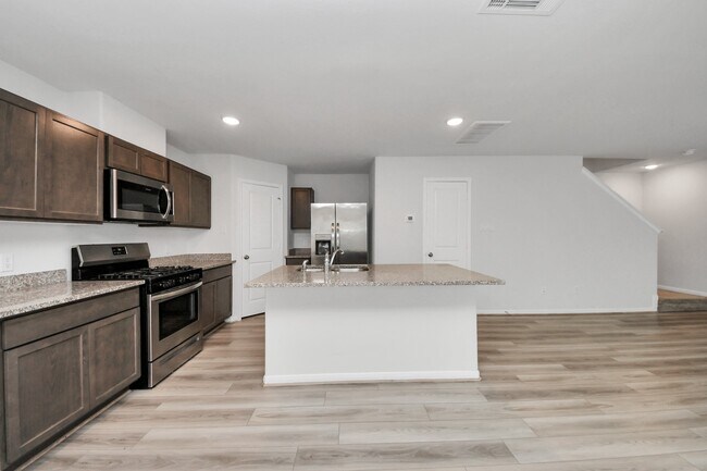 Building Photo - 7027 Cedar Breeze Ct