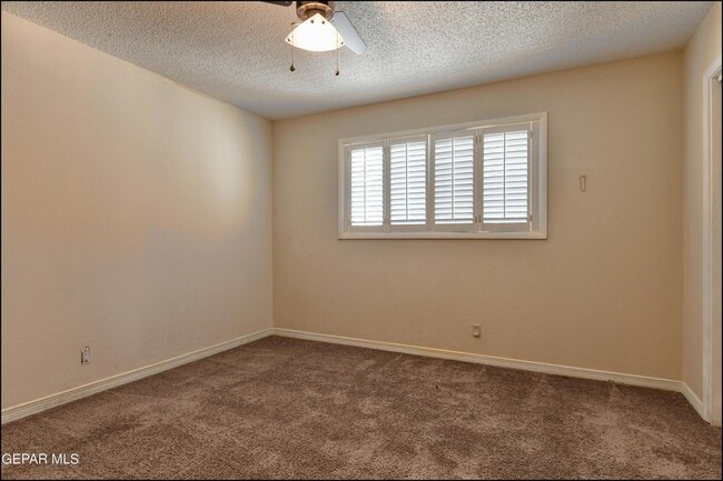 Building Photo - 424 Stonebluff Rd