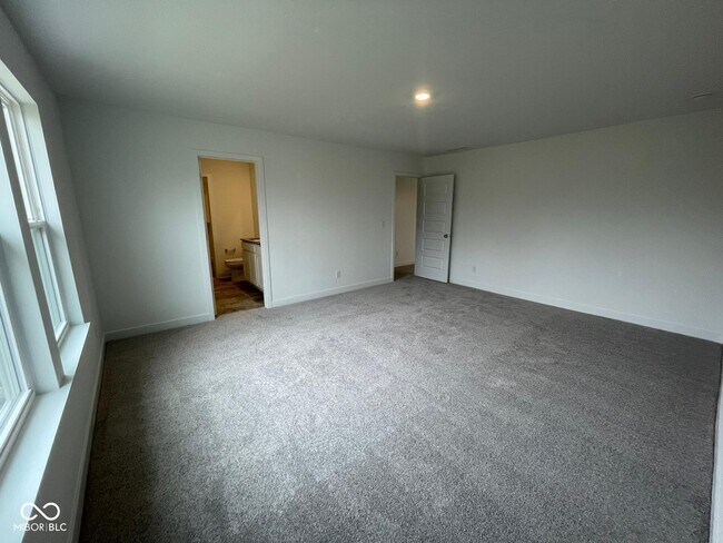 Building Photo - 6852 Orchard Run Cir