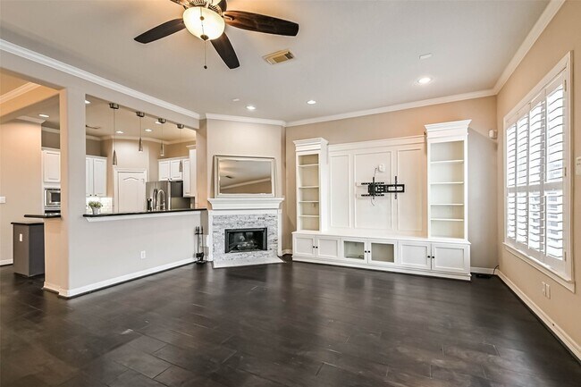 Building Photo - 5453 Fairdale Ln