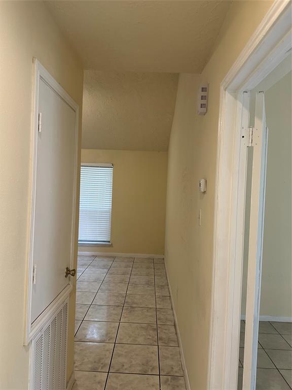 Building Photo - 6311 Clayridge Dr