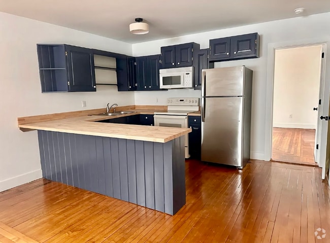 Building Photo - 1784 NY-9J