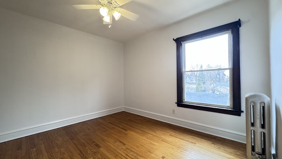 Building Photo - West Grace Street