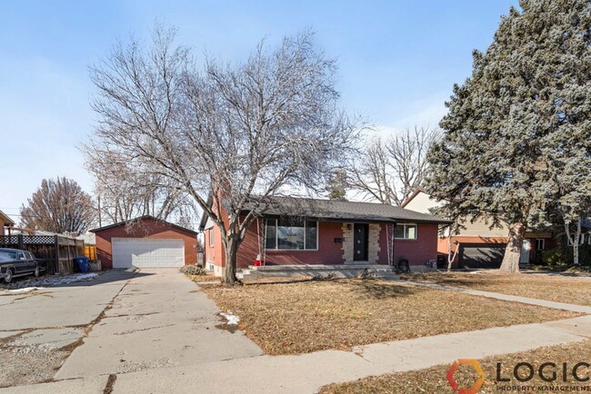 Primary Photo - Gorgeous Home In Midvale!