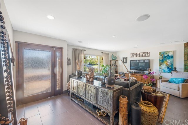 Building Photo - 16341 Hollywood Ln