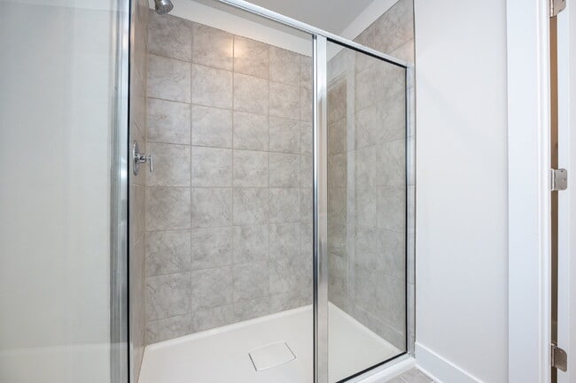 Building Photo - Stunning 3BR/2.5BA Luxury Townhome with Loft & Garage in Greenville! $2,050/mo rent