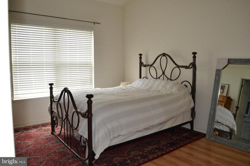 Building Photo - 6472 Terrace Ct