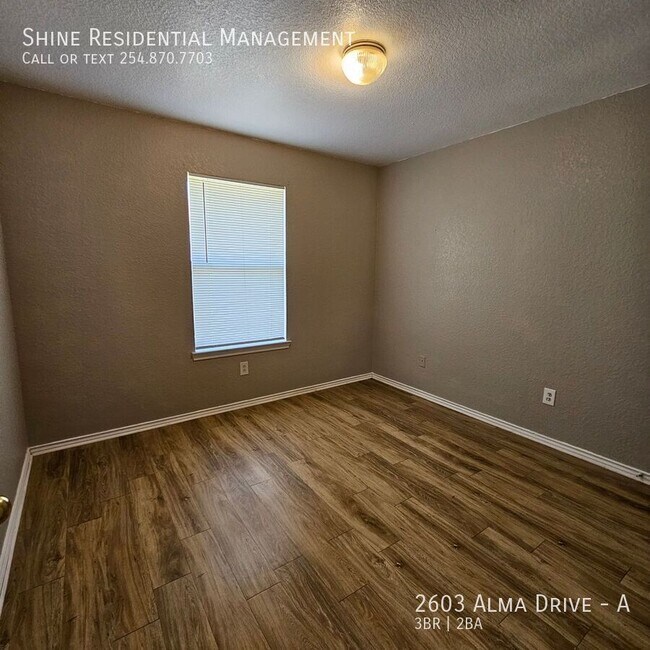 Building Photo - 2603 Alma Dr