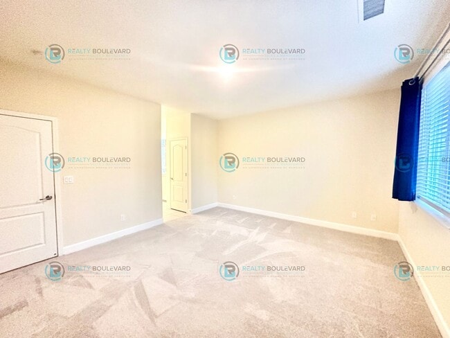 Building Photo - Beautiful 4 Bedroom, 2 Bathroom, 2 car garage, Single Story Home