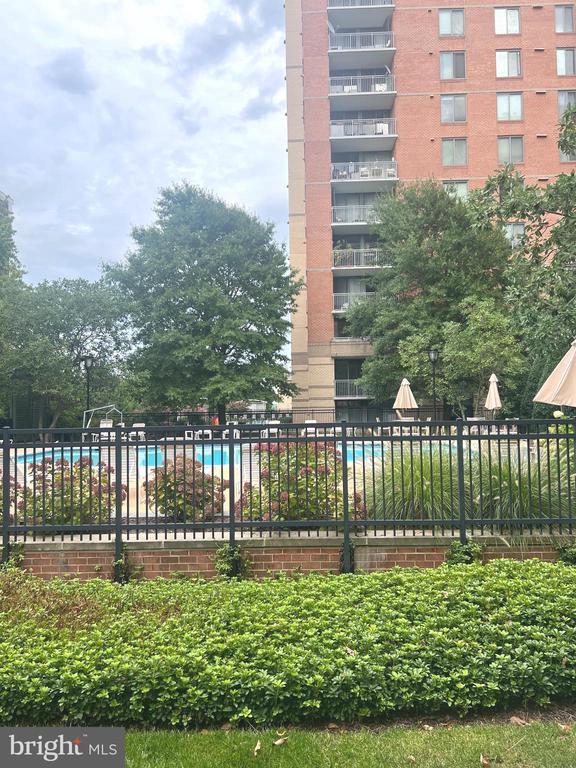 Building Photo - 11700 Old Georgetown Rd