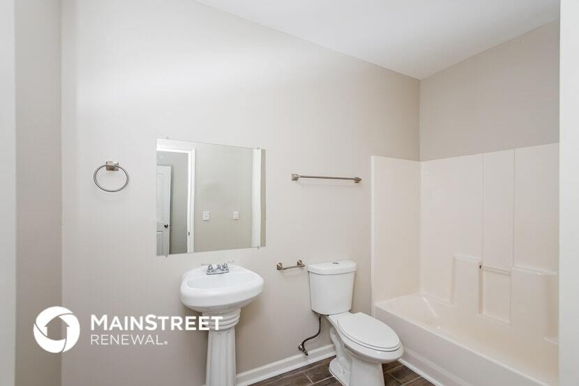 Building Photo - 223 Arbor Dr