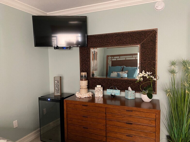 Building Photo - 17400 Gulf Blvd