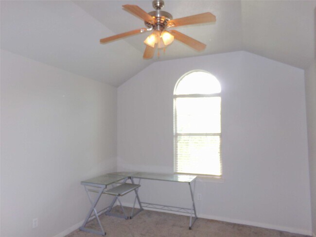 Building Photo - 16810 Deck Ct