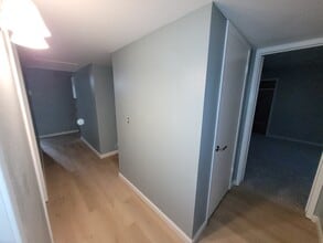 Building Photo - 1605 Scott Pl