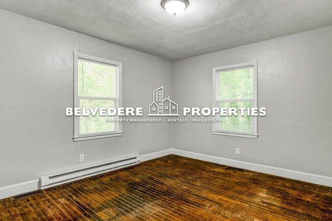 Building Photo - 1028 Asheboro St