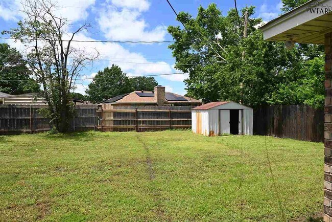Building Photo - 5216 Brookwood Dr