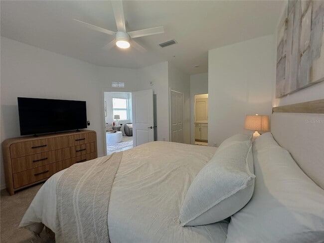 Building Photo - 14201 Heritage Landing Blvd