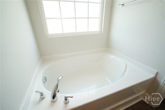 Building Photo - 145 Guana Ln