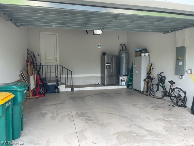 Building Photo - 3128 Woodside Ave