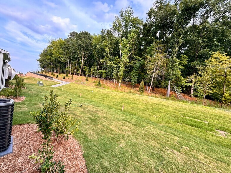 Building Photo - 1502 Foal Run Trl