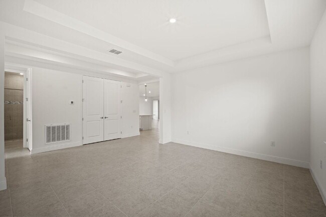 Building Photo - Gorgeous 4BR/3BA home in Island Forest Preserve