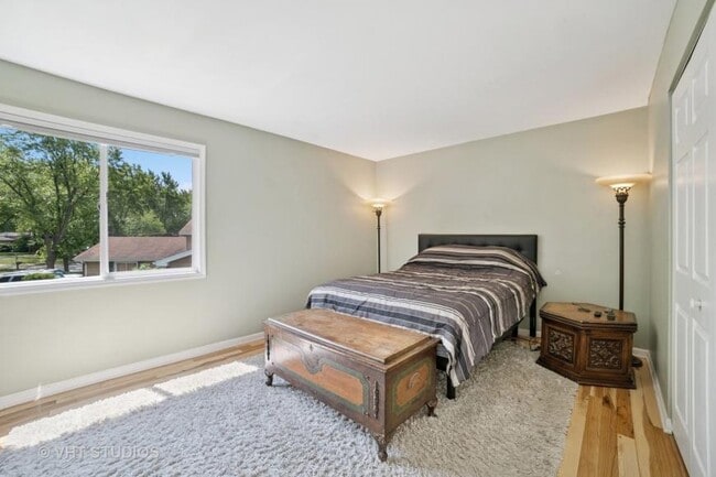 Building Photo - 4 bedroom in Naperville IL 60563