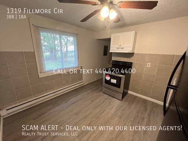 Building Photo - 1319 Fillmore Cir