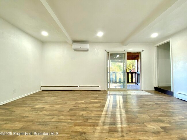 Building Photo - 35 Owego St