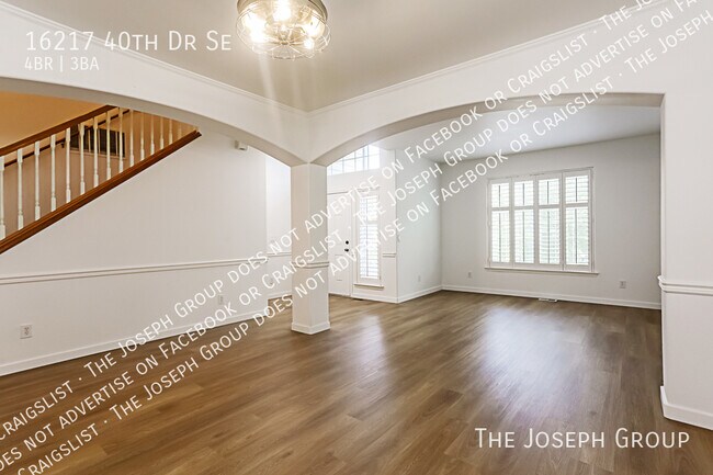 Building Photo - 16217 40th Dr SE