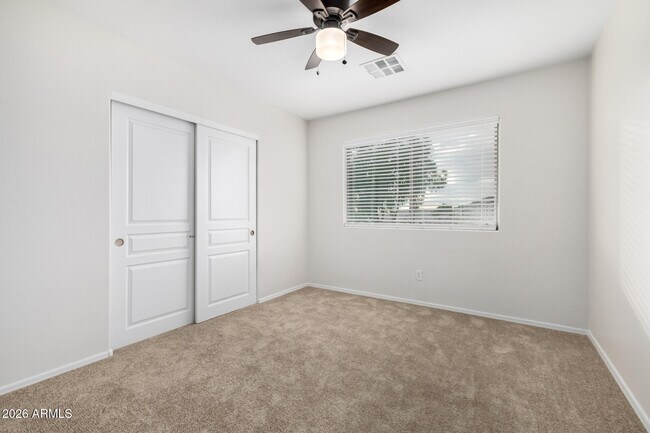 Building Photo - 10046 W Veliana Way