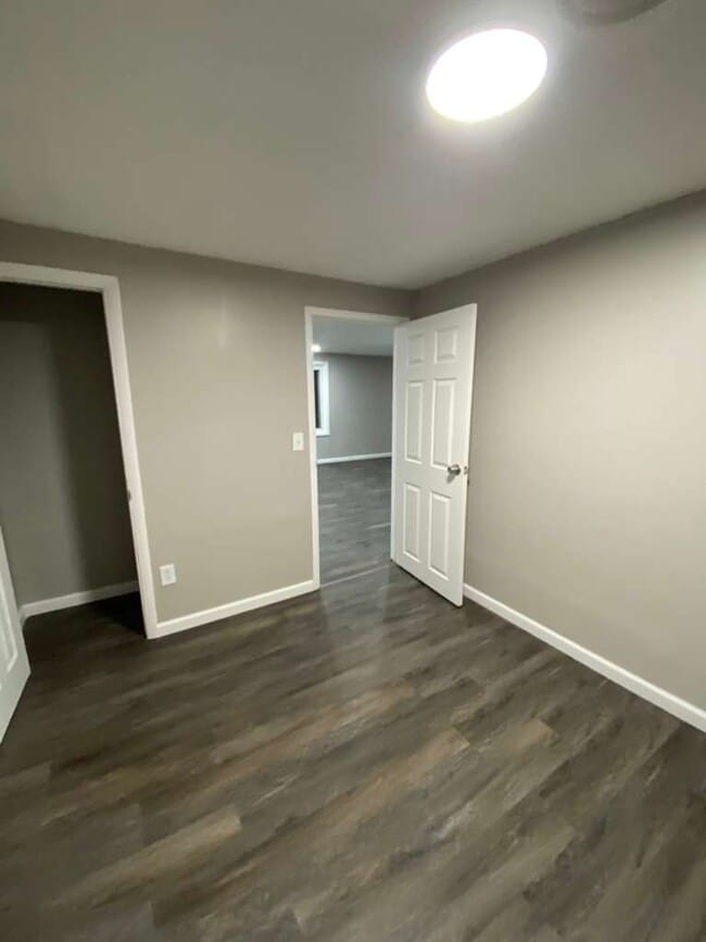 Building Photo - 4095 Sleepy Hollow Rd