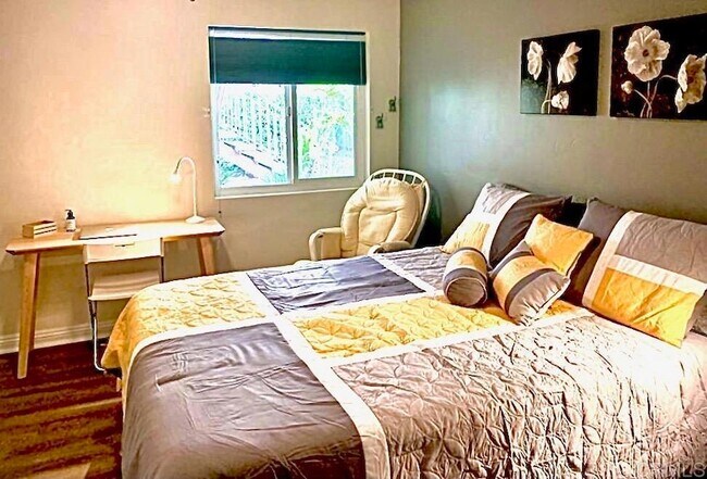 Building Photo - 201 Sea Cliff Way