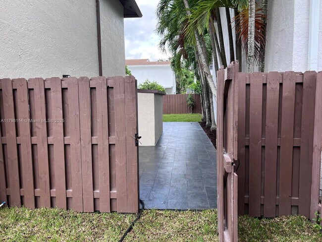 Building Photo - 14725 SW 107th Terrace