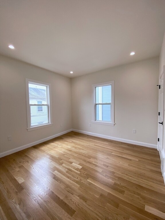 Building Photo - 258 Belmont St