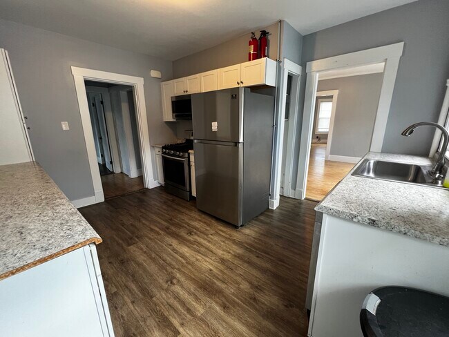 Building Photo - 83 Dartmouth St