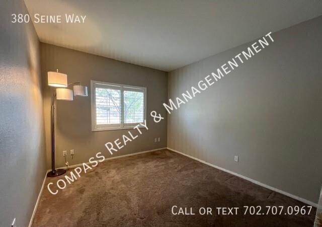 Building Photo - 380 Seine Way