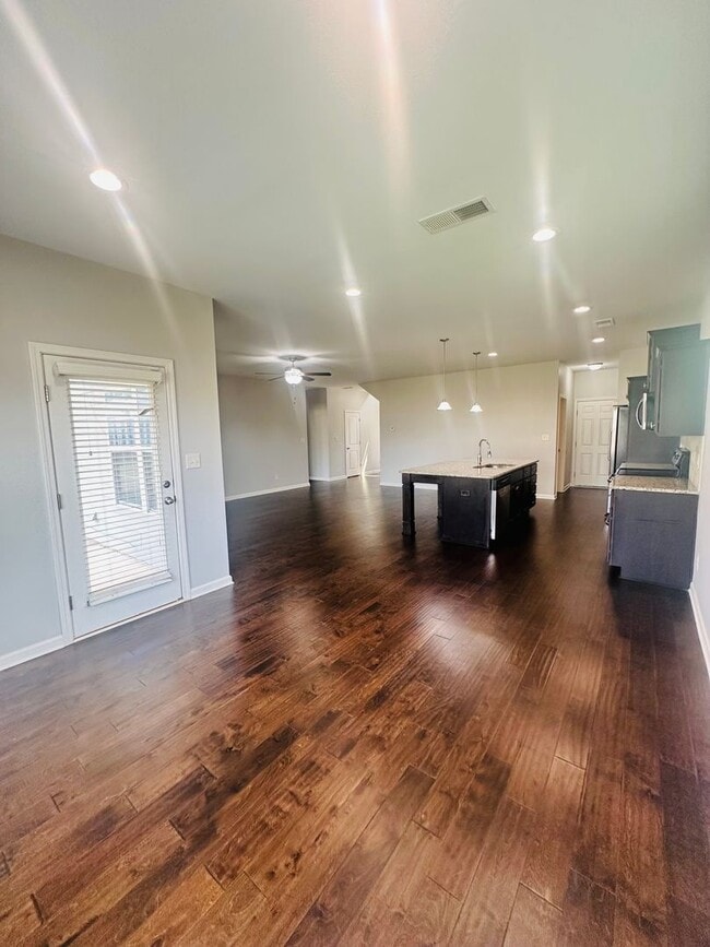 Building Photo - 107 Catskill Ln