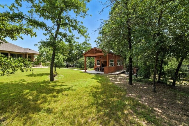 Building Photo - 107 Tylee Cir