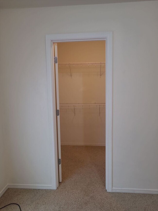 Building Photo - 4 Bedroom with Garage on a Corner Lot