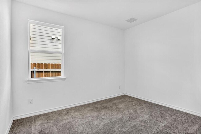 Building Photo - 131 Adeline Rd